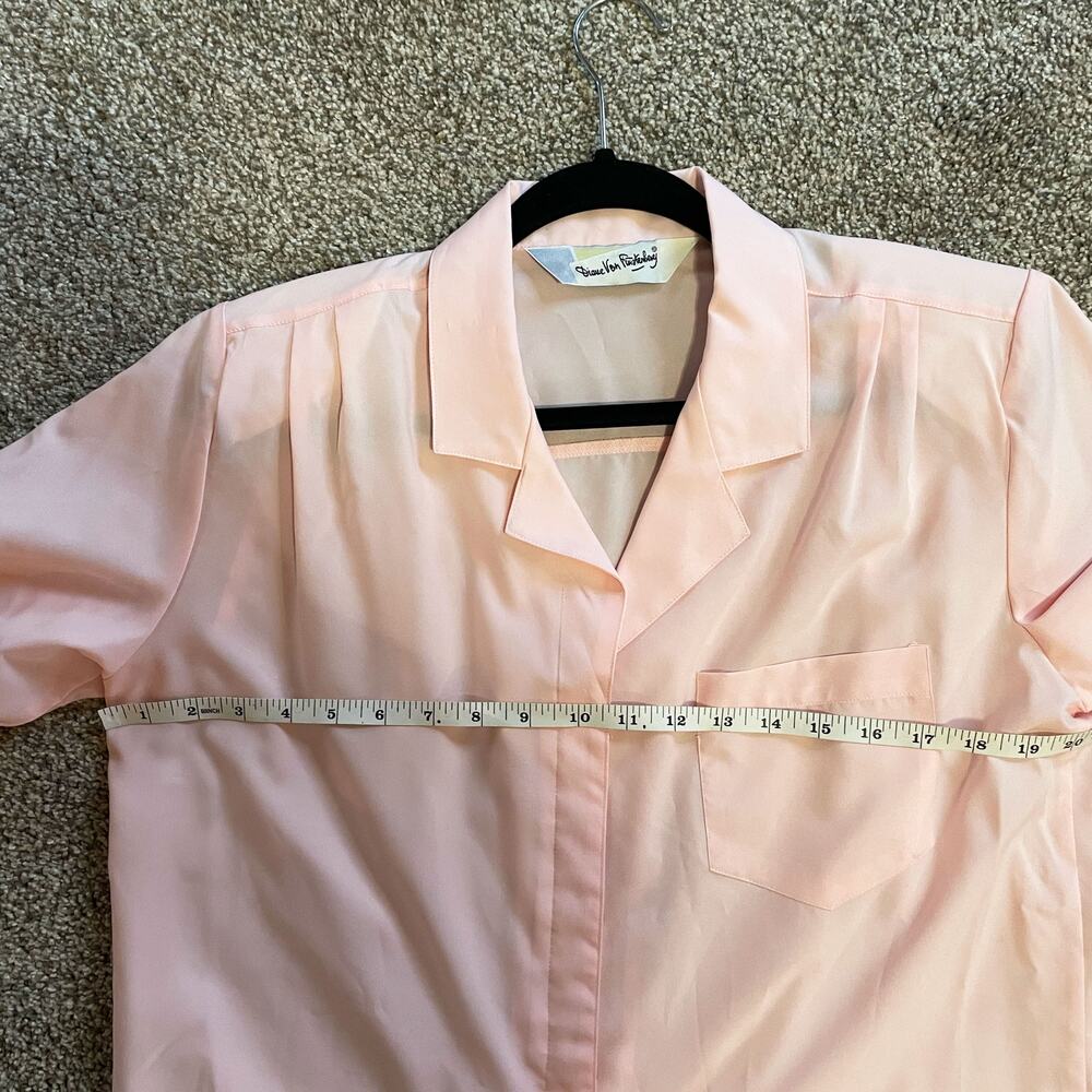 Diane Von Furstenberg VINTAGE Pink Top Shoulder Pads. Button Down Medium - Picture 5 of 7